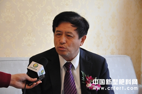 中国农业技术推广协会副会长、中国种子协会蔬菜种子分会会长、北京绿亨科技发展有限公司董事长刘铁斌接受采访.jpg